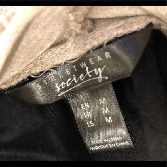 Thin Sweater - Picture 5 of 5